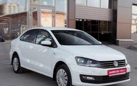 Volkswagen Polo VI (EU Market), 2017 год, 1 135 000 рублей, 3 фотография