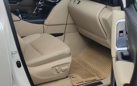 Toyota Land Cruiser, 2021 год, 10 000 000 рублей, 5 фотография