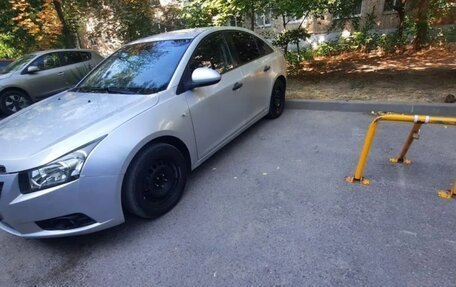 Chevrolet Cruze II, 2010 год, 550 000 рублей, 7 фотография