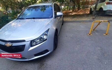 Chevrolet Cruze II, 2010 год, 550 000 рублей, 10 фотография