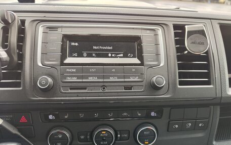 Volkswagen Caravelle T6 рестайлинг, 2019 год, 3 890 000 рублей, 14 фотография