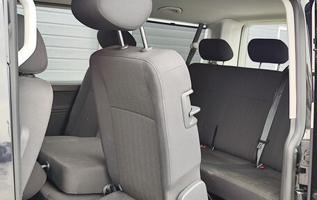 Volkswagen Caravelle T6 рестайлинг, 2019 год, 3 890 000 рублей, 7 фотография