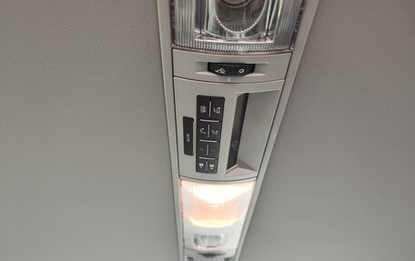 Volkswagen Caravelle T6 рестайлинг, 2019 год, 3 890 000 рублей, 19 фотография