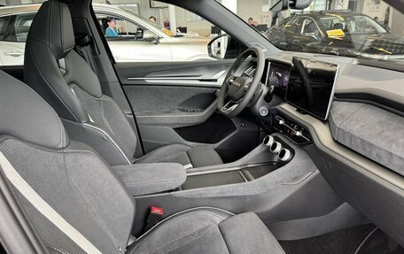 Skoda Kodiaq, 2025 год, 5 400 000 рублей, 16 фотография