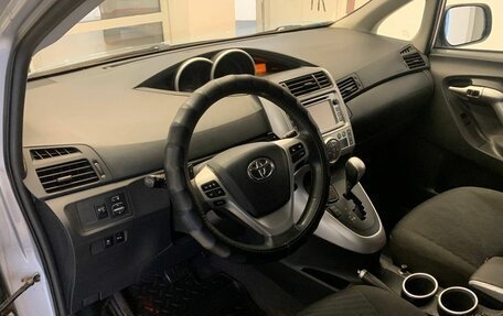 Toyota Verso I, 2012 год, 1 050 000 рублей, 9 фотография