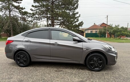 Hyundai Solaris II рестайлинг, 2012 год, 780 000 рублей, 3 фотография