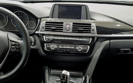 BMW 3 серия, 2018 год, 2 430 000 рублей, 18 фотография