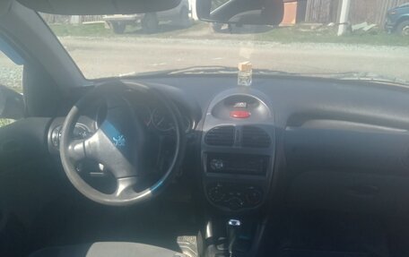 Peugeot 206, 2011 год, 330 000 рублей, 4 фотография