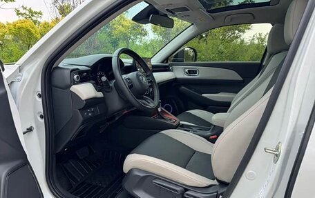 Honda Vezel, 2022 год, 1 589 777 рублей, 10 фотография