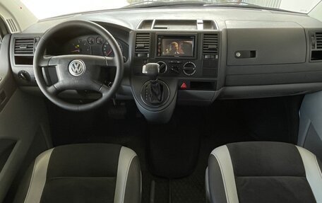 Volkswagen Transporter T5 рестайлинг, 2006 год, 1 100 000 рублей, 19 фотография
