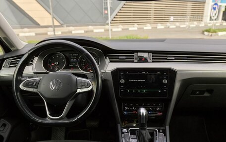 Volkswagen Passat B8 рестайлинг, 2021 год, 2 298 000 рублей, 15 фотография