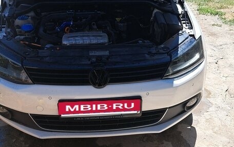 Volkswagen Jetta VI, 2013 год, 1 200 000 рублей, 19 фотография
