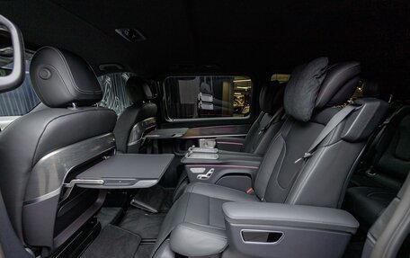 Mercedes-Benz V-Класс, 2025 год, 14 290 000 рублей, 28 фотография