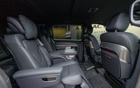 Mercedes-Benz V-Класс, 2025 год, 14 290 000 рублей, 34 фотография