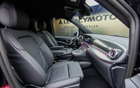 Mercedes-Benz V-Класс, 2025 год, 14 290 000 рублей, 24 фотография