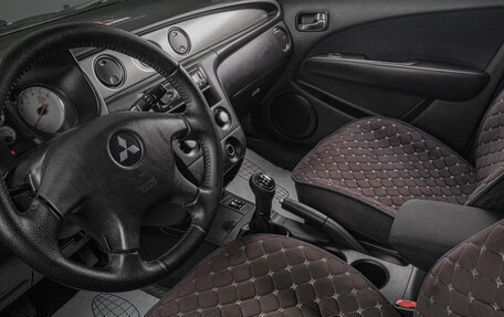 Mitsubishi Outlander III рестайлинг 3, 2005 год, 549 000 рублей, 9 фотография