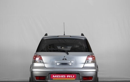 Mitsubishi Outlander III рестайлинг 3, 2005 год, 549 000 рублей, 6 фотография