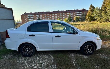 Chevrolet Aveo III, 2011 год, 500 000 рублей, 4 фотография