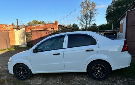 Chevrolet Aveo III, 2011 год, 500 000 рублей, 5 фотография