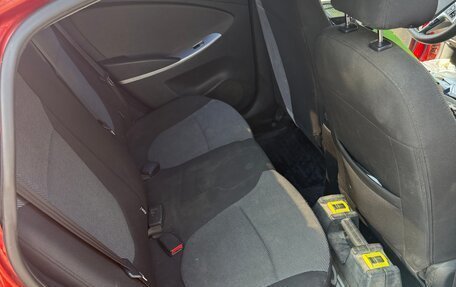 Hyundai Solaris II рестайлинг, 2011 год, 649 000 рублей, 12 фотография