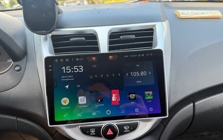 Hyundai Solaris II рестайлинг, 2011 год, 649 000 рублей, 13 фотография