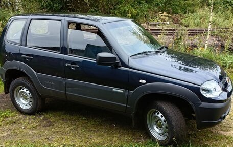Chevrolet Niva I рестайлинг, 2014 год, 830 000 рублей, 4 фотография