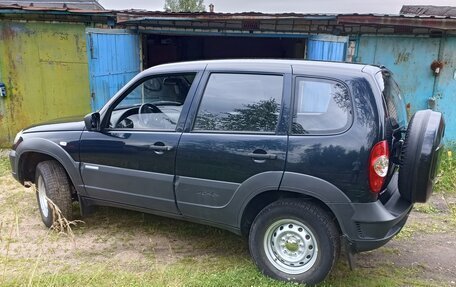 Chevrolet Niva I рестайлинг, 2014 год, 830 000 рублей, 3 фотография