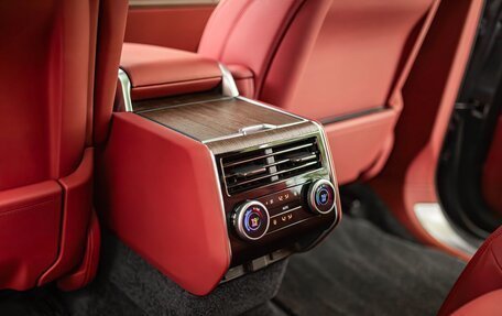 Land Rover Range Rover IV рестайлинг, 2023 год, 25 000 000 рублей, 24 фотография