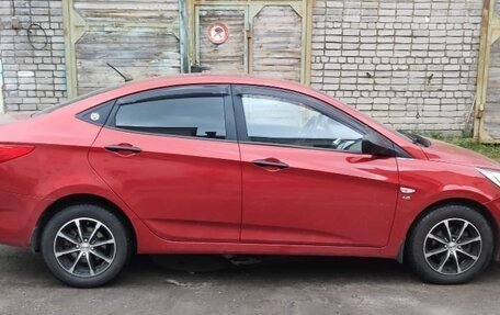 Hyundai Solaris II рестайлинг, 2011 год, 1 150 000 рублей, 7 фотография