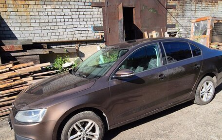 Volkswagen Jetta VI, 2011 год, 660 000 рублей, 1 фотография