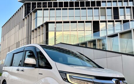 Honda Stepwgn IV, 2018 год, 2 480 000 рублей, 2 фотография