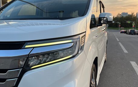 Honda Stepwgn IV, 2018 год, 2 480 000 рублей, 8 фотография