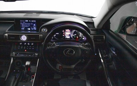Lexus IS III, 2016 год, 2 450 000 рублей, 9 фотография