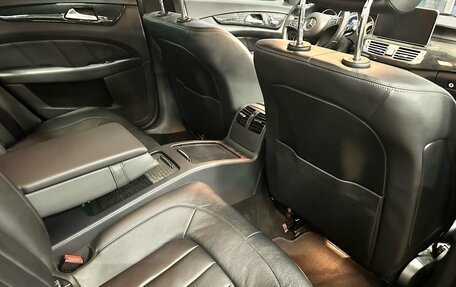 Mercedes-Benz CLS, 2015 год, 2 600 000 рублей, 16 фотография