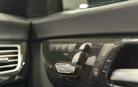 Mercedes-Benz CLS, 2015 год, 2 600 000 рублей, 29 фотография