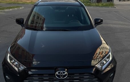 Toyota RAV4, 2021 год, 3 150 000 рублей, 8 фотография