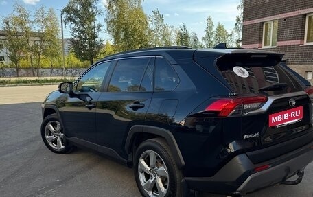Toyota RAV4, 2021 год, 3 150 000 рублей, 3 фотография