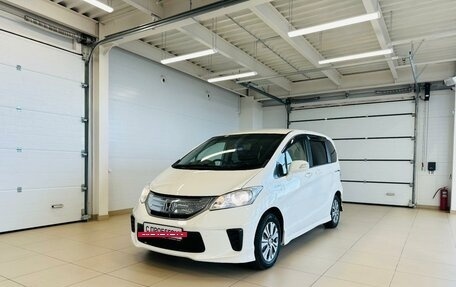 Honda Freed I, 2012 год, 1 249 999 рублей, 2 фотография