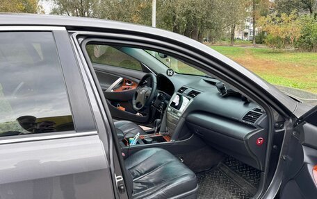 Toyota Camry, 2008 год, 950 000 рублей, 8 фотография