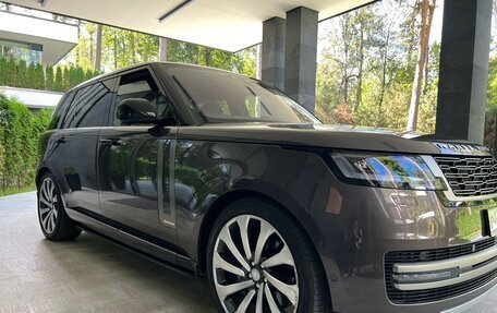 Land Rover Range Rover IV рестайлинг, 2023 год, 21 000 000 рублей, 2 фотография