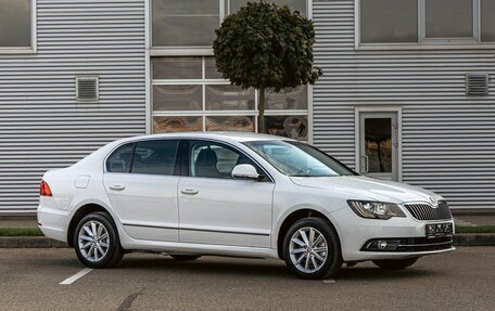 Skoda Superb III рестайлинг, 2014 год, 1 265 000 рублей, 3 фотография