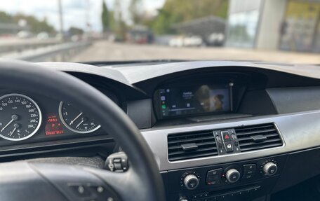 BMW 5 серия, 2004 год, 950 000 рублей, 6 фотография
