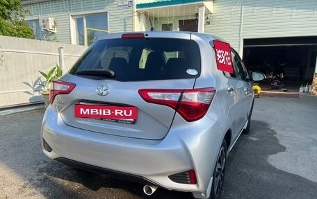 Toyota Vitz, 2019 год, 1 230 000 рублей, 4 фотография