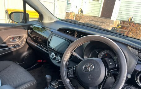 Toyota Vitz, 2019 год, 1 230 000 рублей, 9 фотография