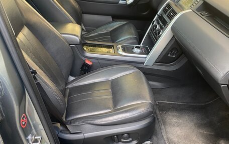 Land Rover Discovery Sport I рестайлинг, 2015 год, 2 500 000 рублей, 14 фотография