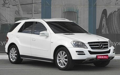 Mercedes-Benz M-Класс, 2011 год, 1 999 000 рублей, 1 фотография