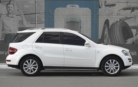 Mercedes-Benz M-Класс, 2011 год, 1 999 000 рублей, 5 фотография