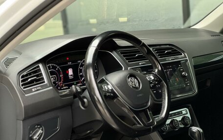 Volkswagen Tiguan II, 2018 год, 2 880 000 рублей, 7 фотография