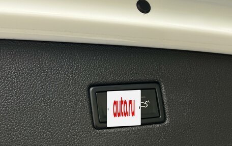 Volkswagen Tiguan II, 2018 год, 2 880 000 рублей, 14 фотография