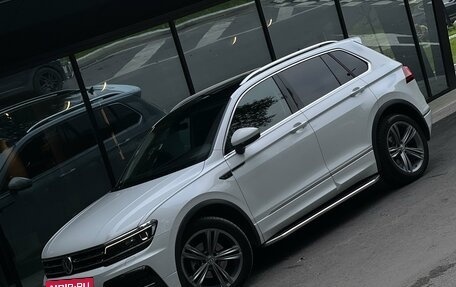 Volkswagen Tiguan II, 2018 год, 2 880 000 рублей, 2 фотография